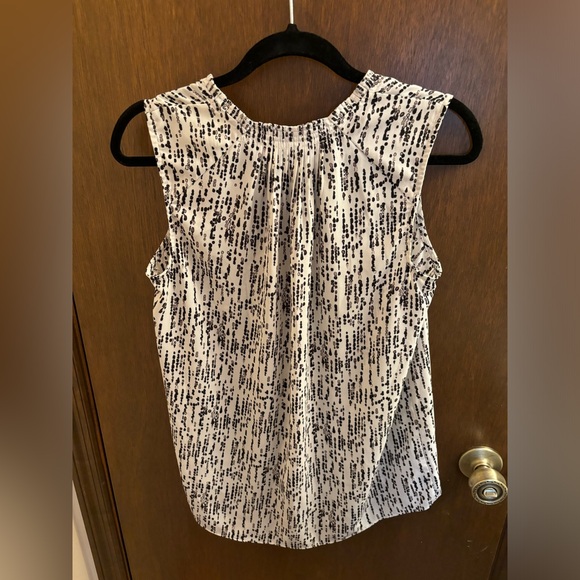 Vera Wang blouse - Picture 7 of 8